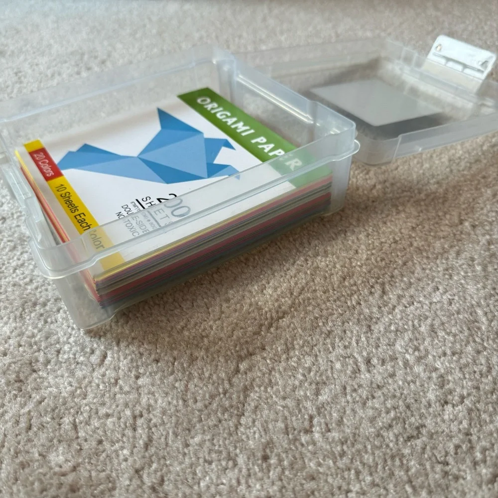 200 sheets of origami paper in 20 vibrant colors plus storage box